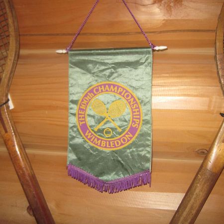 מרפיס Courtwood Inn חדר תמונה